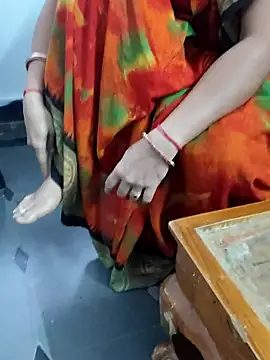 Januhot18 online show from 02/28/25, 09:36