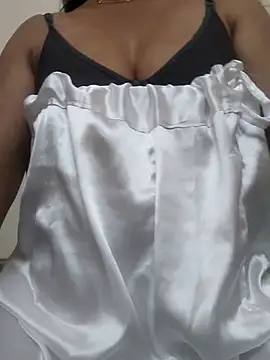 Januhot18 online show from 09/09/25, 04:39