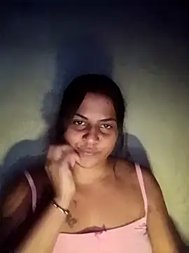 Snapshot of Giselabrunette25 chatting on 10/27/25, 10:19 Giselabrunette25 online show from 10/27/25, 10:19