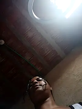 Snapshot of Giselabrunette25 chatting on 11/28/25, 07:49 Giselabrunette25 online show from 11/28/25, 07:49