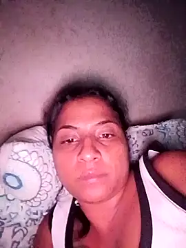 Snapshot of Giselabrunette25 chatting on 11/30/25, 02:59 Giselabrunette25 online show from 11/30/25, 02:59