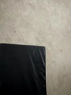 Snapshot of Giselabrunette25 chatting on 12/03/25, 10:02 Giselabrunette25 online show from 12/03/25, 10:02