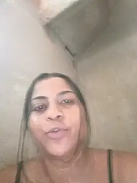 Giselabrunette25 online show from 04/01/26, 02:36