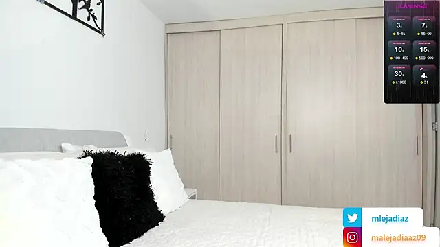 MalejaDiaz  online show from 01/10/25, 05:02