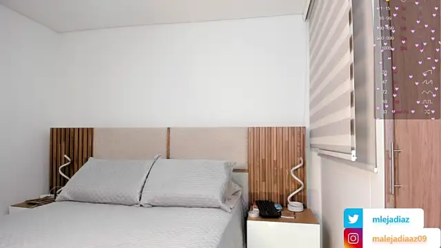 MalejaDiaz  online show from 09/29/25, 09:52