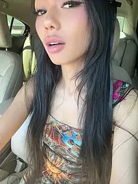 Snapshot of yummyrina chatting on 05/15/26, 07:32 yummyrina online show from 05/15/26, 07:32