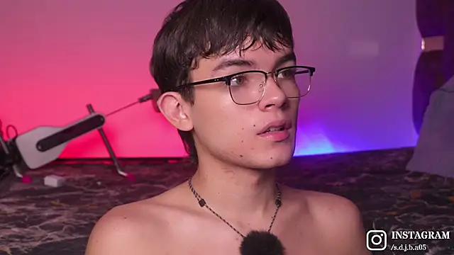 Angelo 018 online show from 11/11/25, 12:27