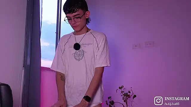 Angelo 018 online show from 02/07/26, 11:08