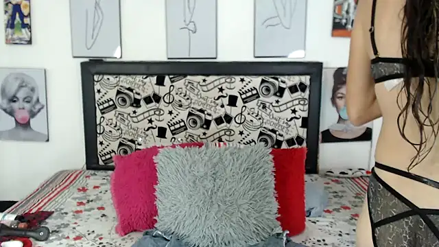 Rihana14 online show from 04/11/26, 08:46