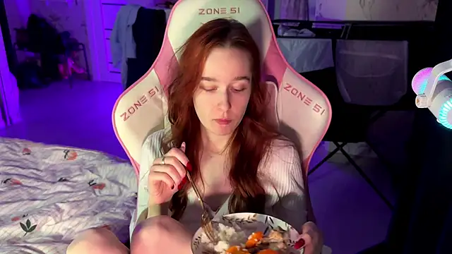 Snapshot of pearl_princess_ chatting on 03/11/25, 11:37 pearl princess online show from 03/11/25, 11:37