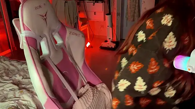 Snapshot of pearl_princess_ chatting on 03/23/25, 03:32 pearl princess online show from 03/23/25, 03:32