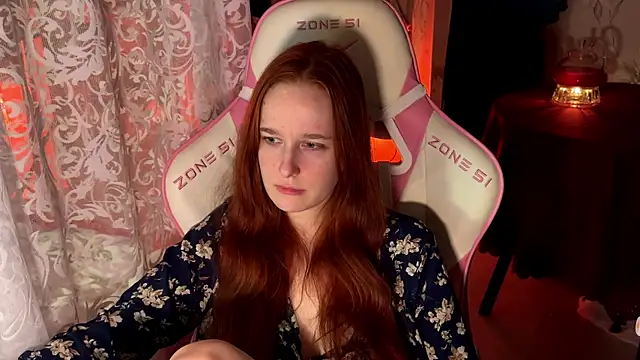 Snapshot of pearl_princess_ chatting on 09/29/25, 02:06 pearl princess online show from 09/29/25, 02:06