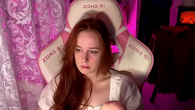 Snapshot of pearl_princess_ chatting on 10/08/25, 07:28 pearl princess online show from 10/08/25, 07:28