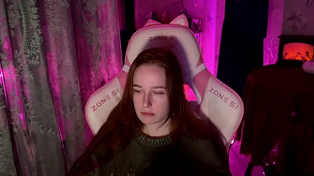 Snapshot of pearl_princess_ chatting on 10/20/25, 05:02 pearl princess online show from 10/20/25, 05:02