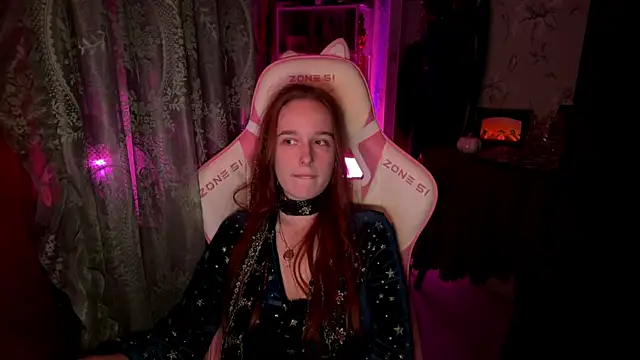 Snapshot of pearl_princess_ chatting on 11/23/25, 11:37 pearl princess online show from 11/23/25, 11:37