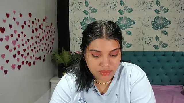 Snapshot of LindaBreeS chatting on 02/09/25, 07:19 LindaBreeS online show from 02/09/25, 07:19