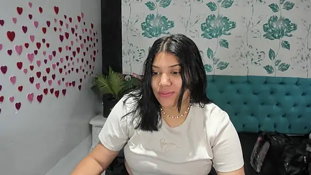 Snapshot of LindaBreeS chatting on 02/10/25, 02:16 LindaBreeS online show from 02/10/25, 02:16