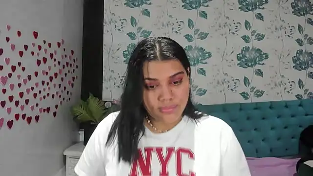 Snapshot of LindaBreeS chatting on 02/16/25, 04:42 LindaBreeS online show from 02/16/25, 04:42