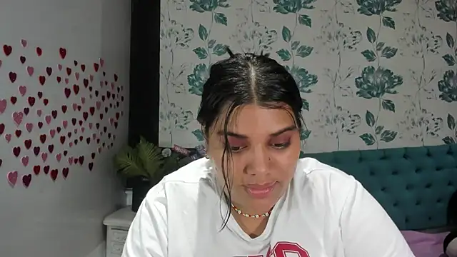 Snapshot of LindaBreeS chatting on 02/16/25, 07:49 LindaBreeS online show from 02/16/25, 07:49