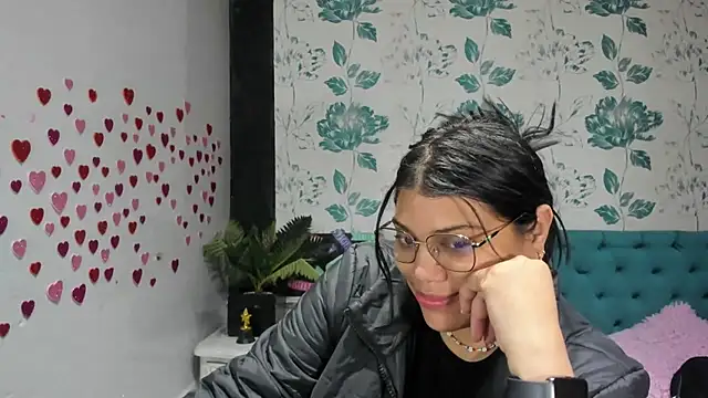 Snapshot of LindaBreeS chatting on 03/03/25, 02:26 LindaBreeS online show from 03/03/25, 02:26