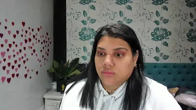 Snapshot of LindaBreeS chatting on 03/05/25, 02:12 LindaBreeS online show from 03/05/25, 02:12