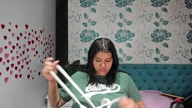 Snapshot of LindaBreeS chatting on 03/11/25, 02:07 LindaBreeS online show from 03/11/25, 02:07