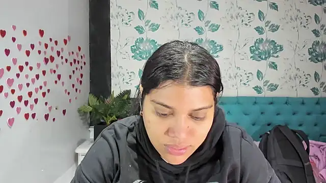 Snapshot of LindaBreeS chatting on 03/12/25, 02:23 LindaBreeS online show from 03/12/25, 02:23