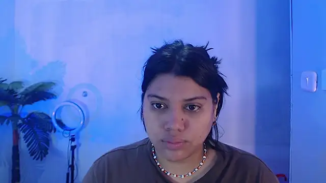 Snapshot of LindaBreeS chatting on 03/23/25, 03:21 LindaBreeS online show from 03/23/25, 03:21