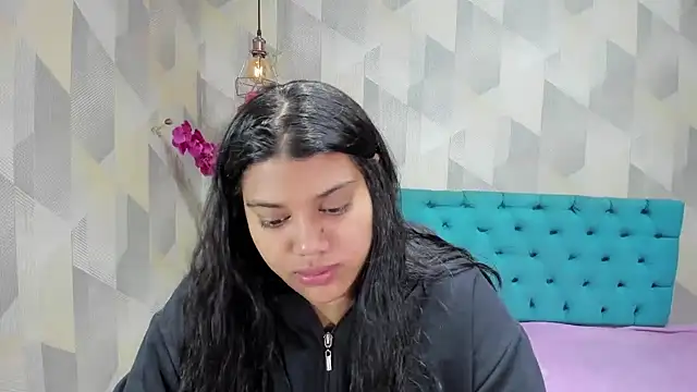 Snapshot of LindaBreeS chatting on 10/14/25, 01:12 LindaBreeS online show from 10/14/25, 01:12