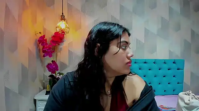 LindaBreeS online show from 03/21/26, 04:43