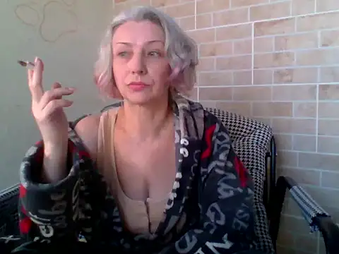 Lorie Carrie online show from 03/22/26, 10:40