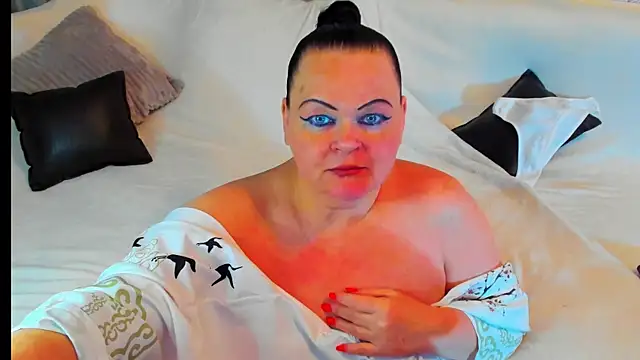 Snapshot of MilanaBiegert chatting on 12/28/24, 12:04 MilanaBiegert online show from 12/28/24, 12:04