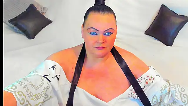 Snapshot of MilanaBiegert chatting on 01/04/25, 02:14 MilanaBiegert online show from 01/04/25, 02:14