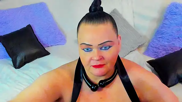 Snapshot of MilanaBiegert chatting on 02/16/25, 03:59 MilanaBiegert online show from 02/16/25, 03:59