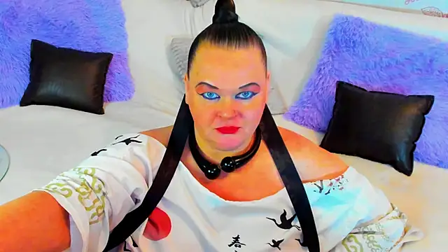 Snapshot of MilanaBiegert chatting on 02/19/25, 04:11 MilanaBiegert online show from 02/19/25, 04:11