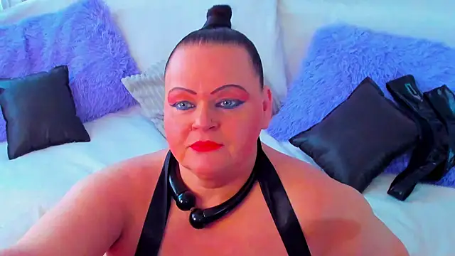 Snapshot of MilanaBiegert chatting on 03/20/25, 03:04 MilanaBiegert online show from 03/20/25, 03:04