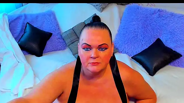 Snapshot of MilanaBiegert chatting on 10/13/25, 09:20 MilanaBiegert online show from 10/13/25, 09:20