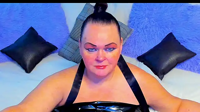 Snapshot of MilanaBiegert chatting on 11/04/25, 05:50 MilanaBiegert online show from 11/04/25, 05:50