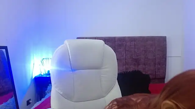 elena detroya online show from 03/10/25, 12:48