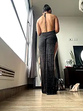 Nikothyna online show from 10/31/25, 03:35