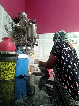 Snapshot of sexychutxxx7 chatting on 12/04/25, 05:17 sexychutxxx7 online show from 12/04/25, 05:17