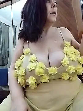 Lucia8600 online show from 11/29/25, 09:07