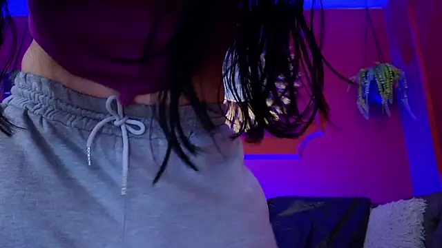 Julieta Russell online show from 04/13/26, 11:59