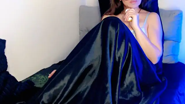 hotmask online show from 12/22/25, 07:00