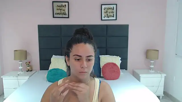 Snapshot of MadisonJenner chatting on 01/15/25, 11:10 MadisonJenner online show from 01/15/25, 11:10