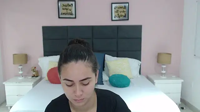 Snapshot of MadisonJenner chatting on 01/23/25, 11:15 MadisonJenner online show from 01/23/25, 11:15