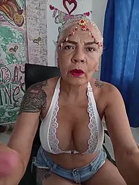 freyadevil333 online show from 02/15/26, 09:44