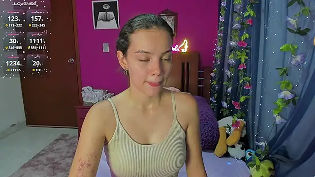 Snapshot of Angela_hank2 chatting on 09/11/25, 04:34 Angela hank2 online show from 09/11/25, 04:34