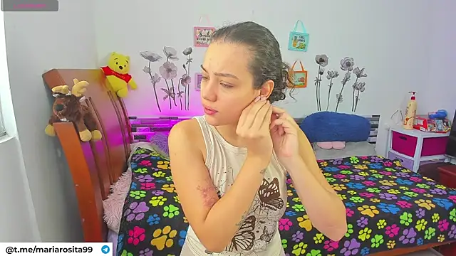 Angela hank2 online show from 04/17/26, 01:25