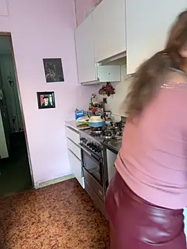 Sunbelxx online show from 02/10/26, 10:30